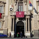Luna's Apartament