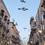Luna's * Katania