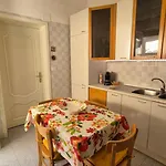 Luna's Apartament