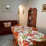 Apartament Luna's *